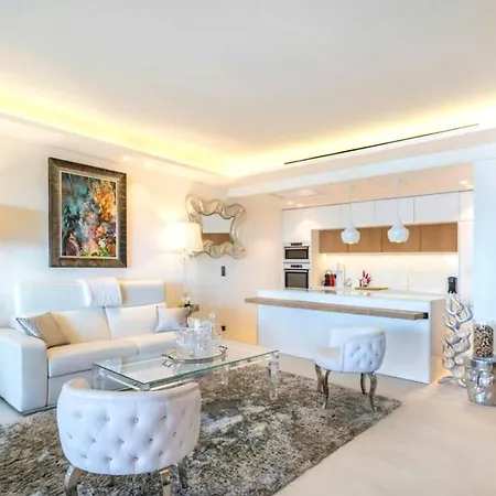 Mon Croisettee كان